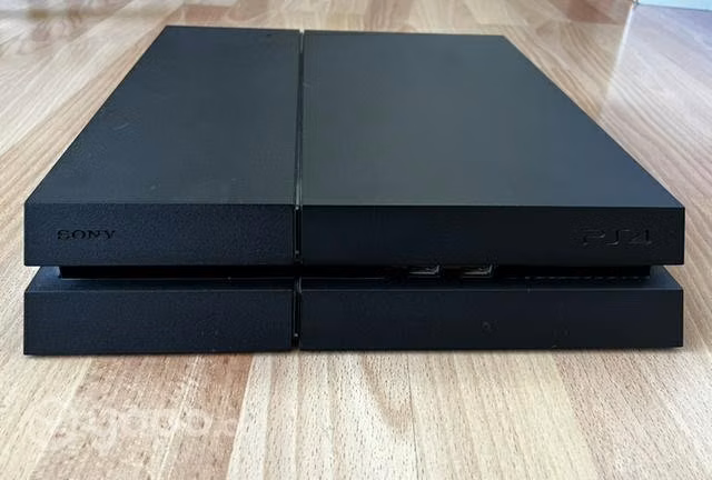 PlayStation 4 500GB uso adulto
