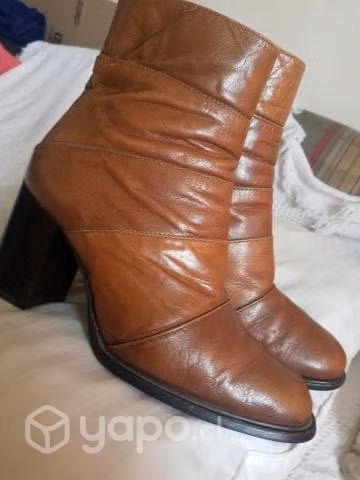 Botines 100 % Cuero estan impecable son talla : 38 - Imagen 5