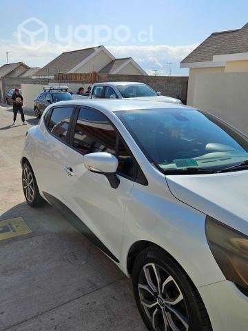 Renault clio 2018 TOTALMENTE CONVERSABLE