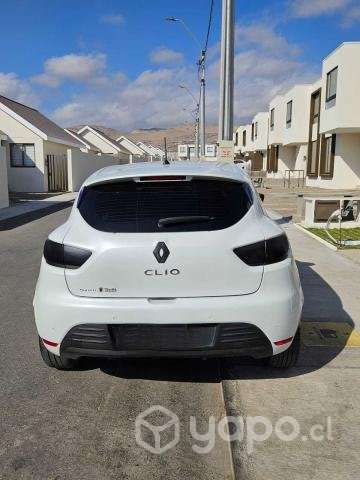 Renault clio 2018 TOTALMENTE CONVERSABLE