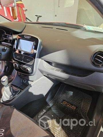 Renault clio 2018 TOTALMENTE CONVERSABLE