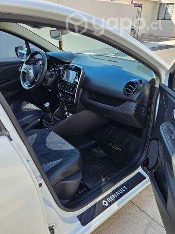 Renault clio 2018 TOTALMENTE CONVERSABLE