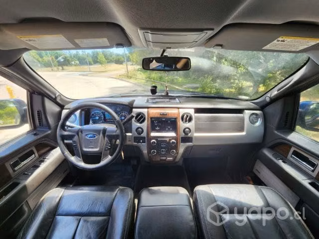2014 ford f150 lariat