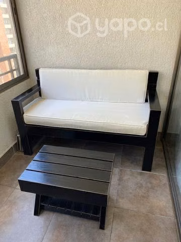 Sillón y mesa terraza