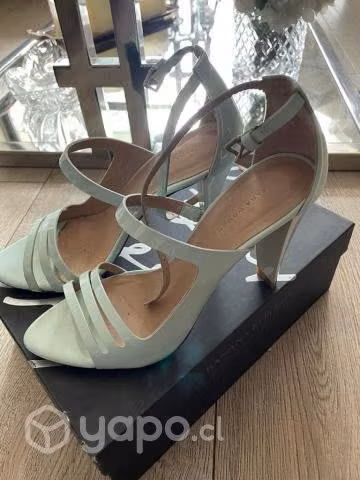 Zapatos, Zara, Nuevos, Talla 37 Europeo