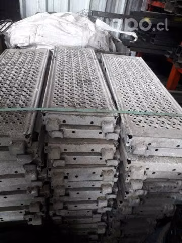 BANDEJAS DE METAL GALVANIZADA CERTIFICADAS
