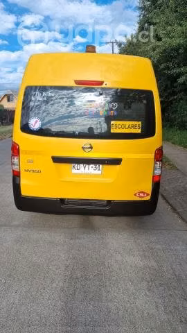 Vendo Furgon Nissan nv 350 año 2018 semi full