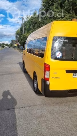 Vendo Furgon Nissan nv 350 año 2018 semi full