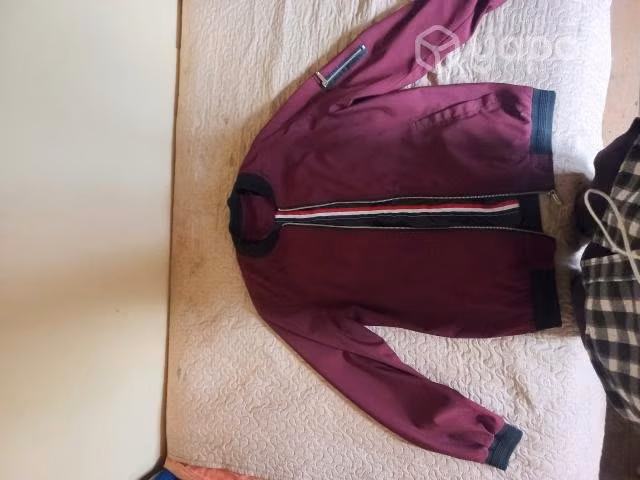 Chaquetas bomberjacket en buen estado - Imagen 3