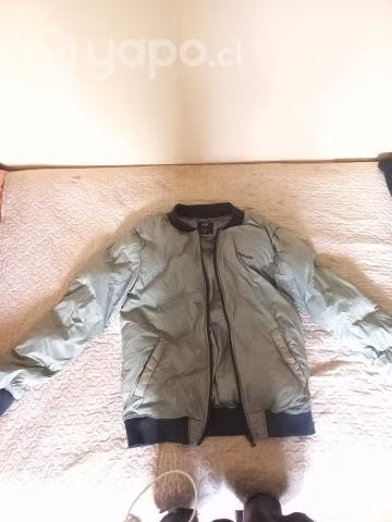 Chaquetas bomberjacket en buen estado - Imagen 2