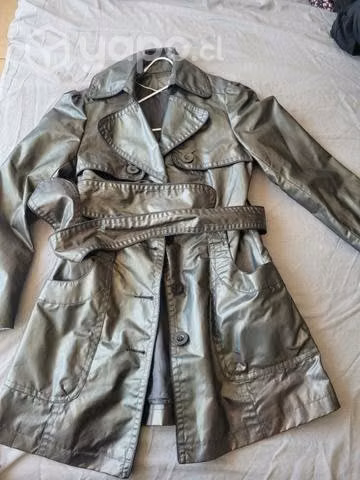 Chaqueta trench negro metalizado
