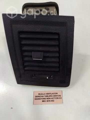 Rejilla Ventilación Derecha Tablero (SNH134) SSang