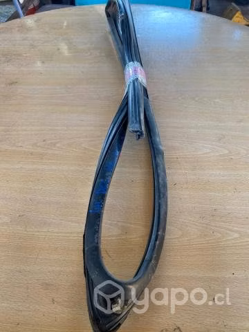 Goma vidrio pta del izq Ford Ranger 3.2 2014