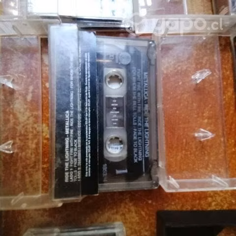 Lote de cassettes metal.