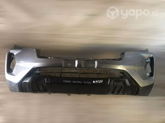 Parachoque delantero Nissan Navara 2021 2023