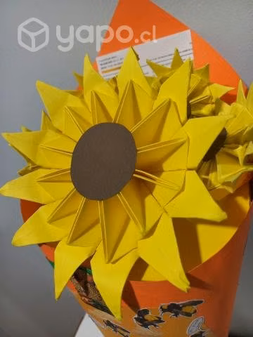 Ramos de cartulina con diseño
