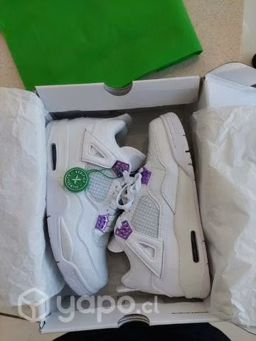 Jordan 4 metallic Purple (talla 43) - Imagen 6