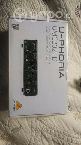 Interfaz de Audio Behringer U-Phoria UMC 202HD
