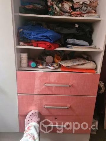 Ropero de niña