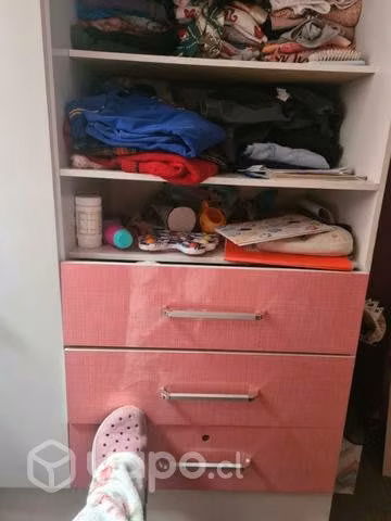 Ropero de niña