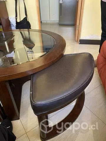 Mesa de centro funcional con 4 asientos