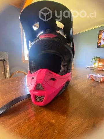 Casco fox V2