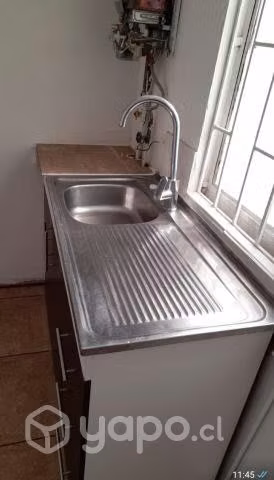Casa Sólida con Local Comercial