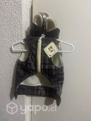 Chalecos con orejitas. Talla 2 - Imagen 2