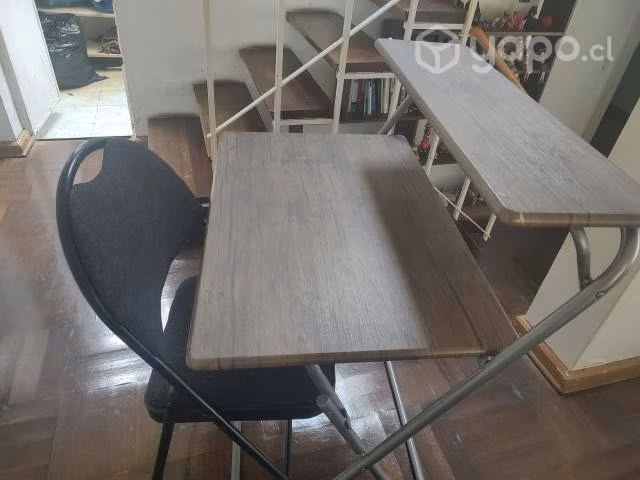 Escritorio y silla