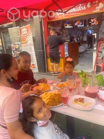 Vendo local con derecho a llaves - Imagen 3