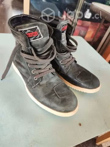 Botas kerakoll
