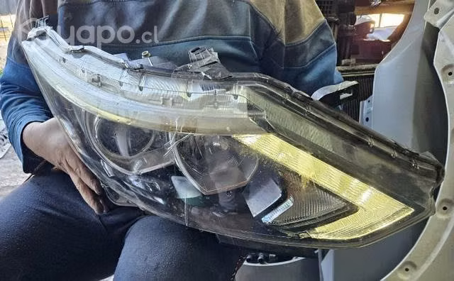 Optico derecho led Qashqai J11 2016 2017 detalle