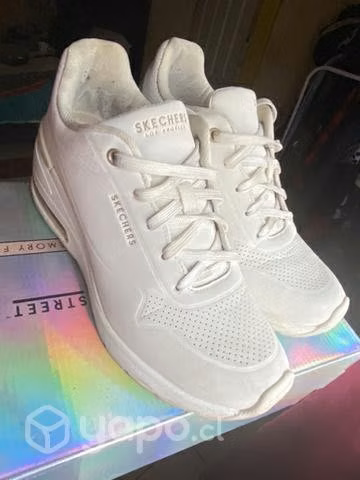Zapatillas Skechers poco uso