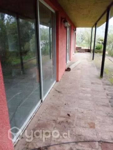 Vendo terreno con casa construida