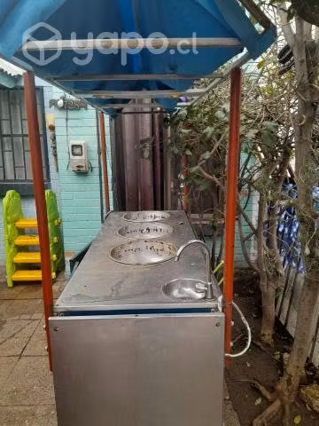 Carro de sopaipillas, empanadas, completos