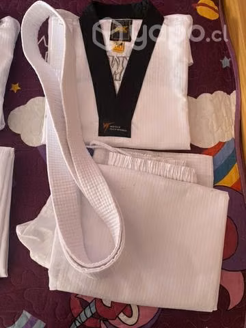Traje Dobok Taekwondo talla XS