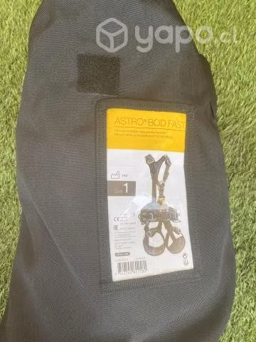 Arnés trabajos en altura Petzl Astro Bod Fast