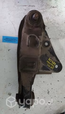 Bandeja Delantera Inferior izquierda (KFJ021) Kia