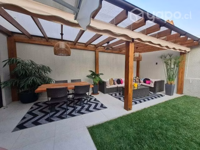 Casa En Venta En Condominio Barrio Central, Maipú