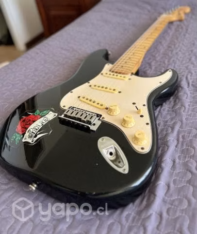 Guitarra eléctrica Fender + Amplificador Marshall