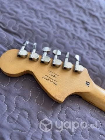 Guitarra eléctrica Fender + Amplificador Marshall