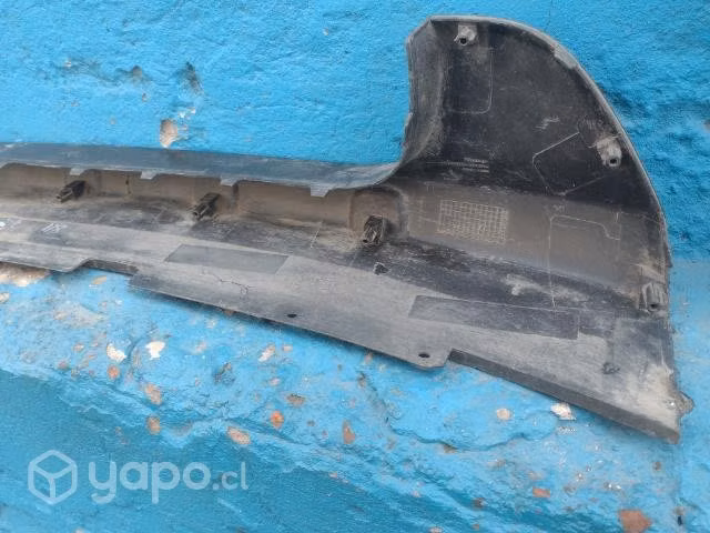 Moldura de parachoque del Kia Carens 2007-2012 - Imagen 5