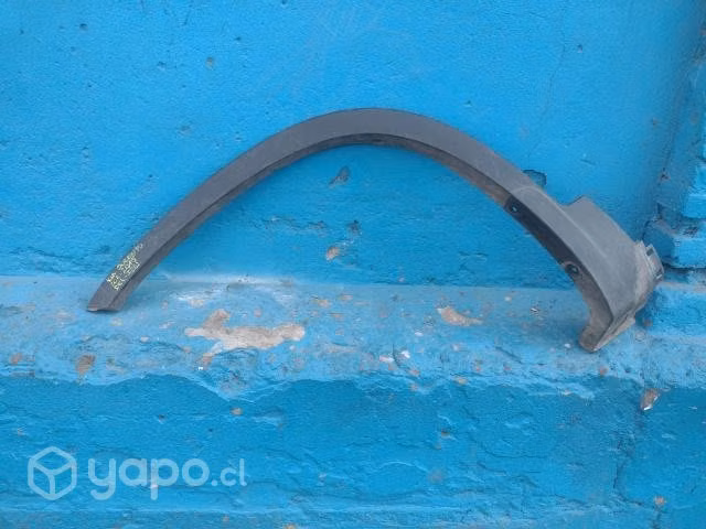 Moldura del izq Kia Sorento 2011-2015