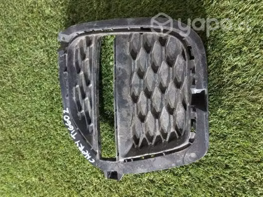 Tapa neblinero izquierdo chery tiggo 2