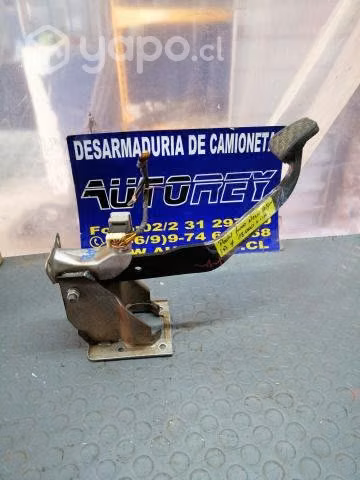 Pedal freno Ssangyong New Actyon (8)