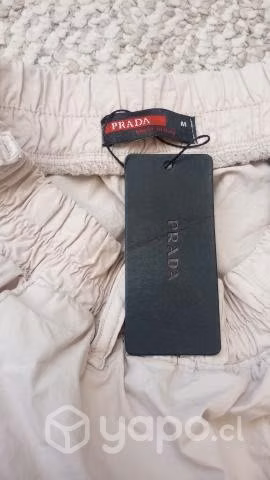 Pantalón nodeloTienda, PRADA.