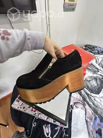 Zapatos nuevos y semi nuevos
