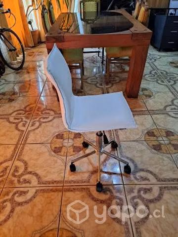 Silla nueva para escritorio