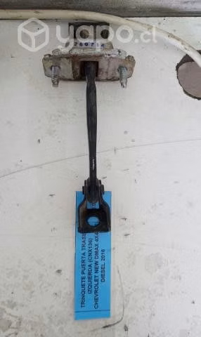 Trinquete Puerta Trasera Izquierda (CNX136) Chevro