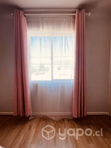 Cortinas rosadas impermeables